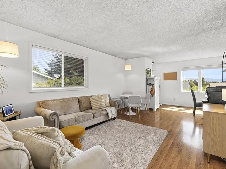 304 Harrison Blvd — Photo 7