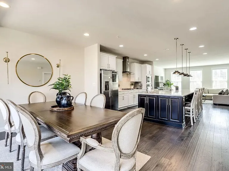 43394 Charitable St — Photo 13