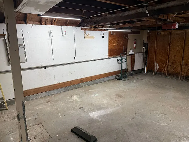 5613 E Hanbury St — Photo 18