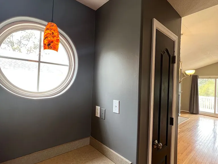 3705 Pendleton Ave — Photo 16