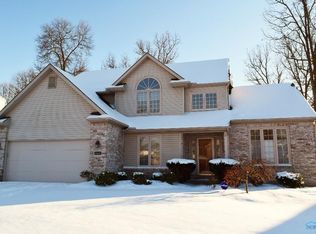 8853 Linden Lake Rd, Sylvania, OH