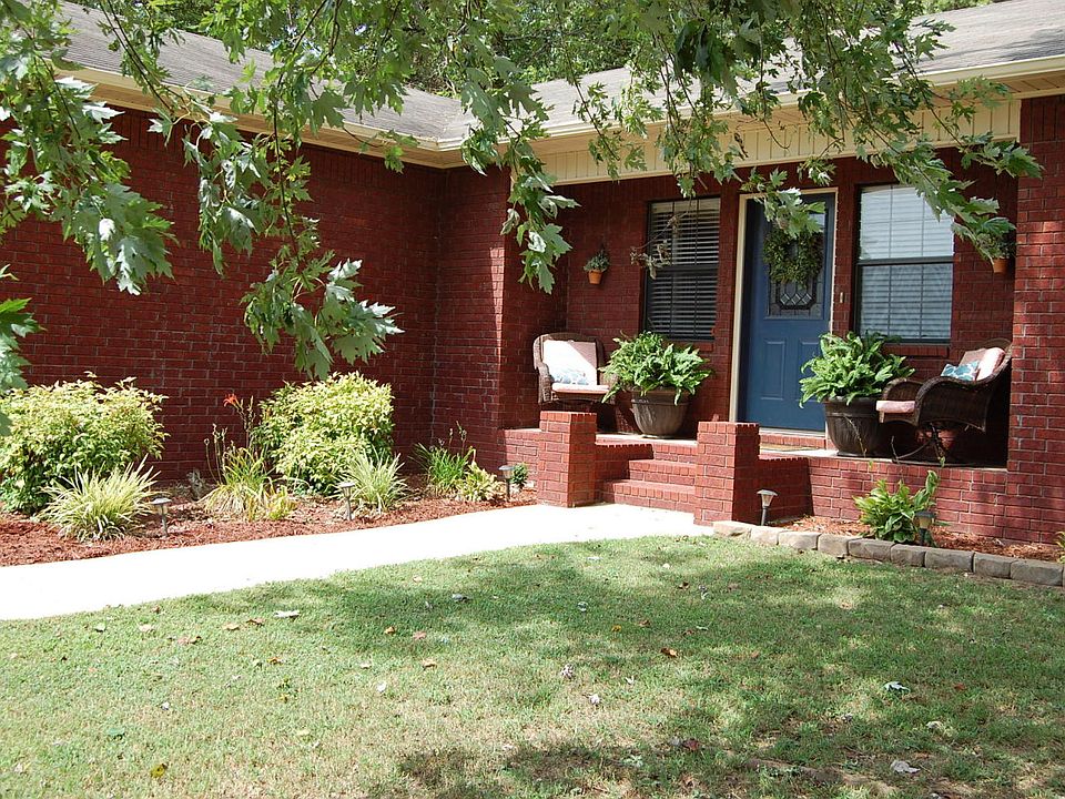 1st image of 20 Poppy Dr