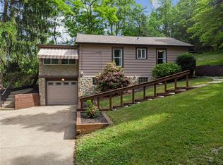 7 Sylvia Ln, Pittsburgh, PA
