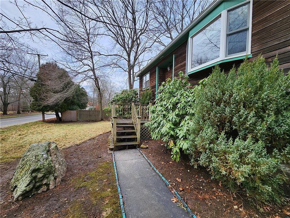 89 Mettatuxet Rd Narragansett, RI, 02882 Apartments for Rent Zillow