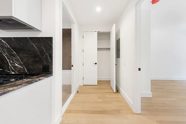 Rented by Nooklyn NYC LLC | media 27