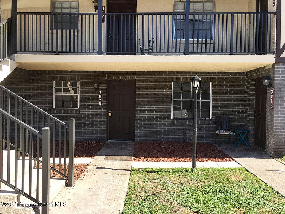 1st image of 3020 Sir Hamilton Cir #5
