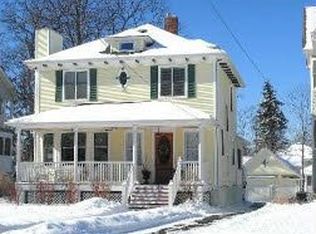 42 N Lincoln Ave, Lombard, IL 60148