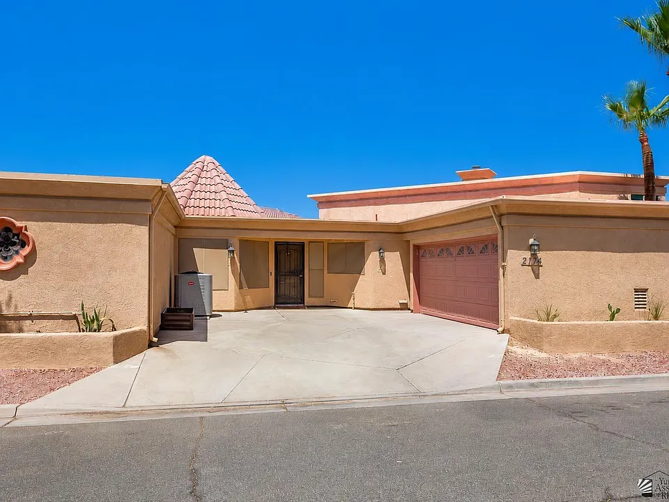 2174 S Del Valle Way