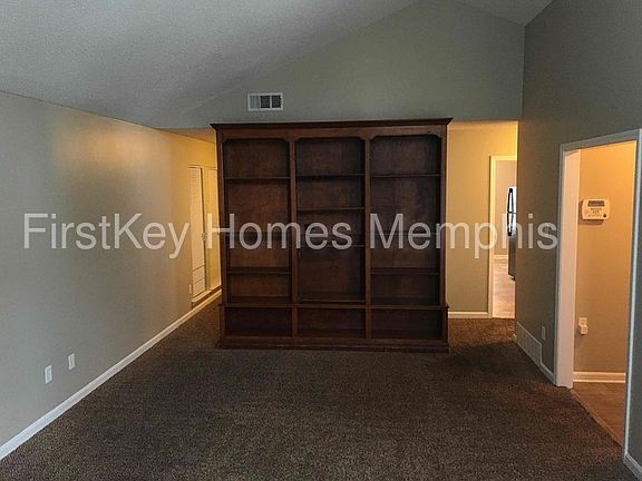 3rd image of 4431 Cedar Park Dr