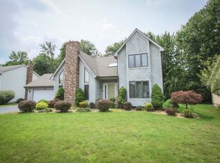 152 Montvale Ln, Rochester, NY 14626
