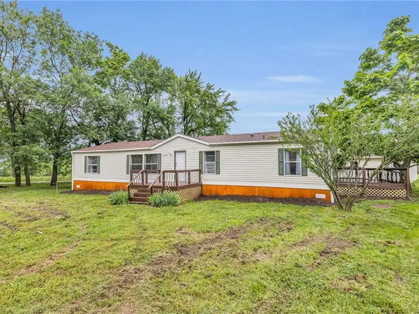 610 E 6th St, Colony, KS 66015