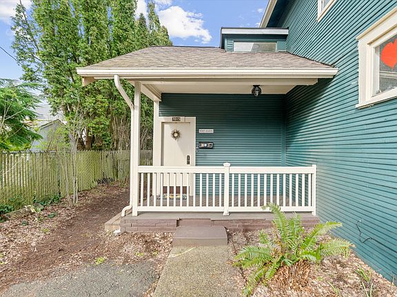 4th image of 7015 N Greeley Ave #C