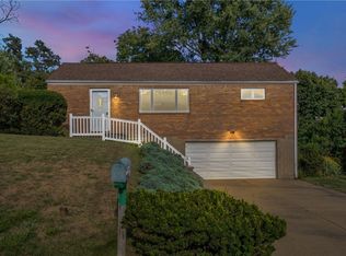 412 Cherrywood Dr, Pittsburgh, PA