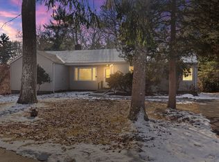 4 Gault Rd, Wareham, MA 02571