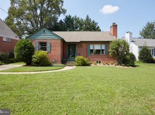 6952 33rd St NW, Washington, DC 20015