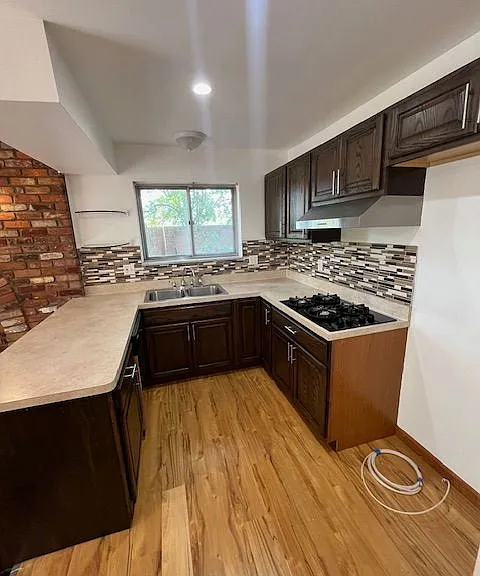 27030 Berkshire Dr — Photo 5