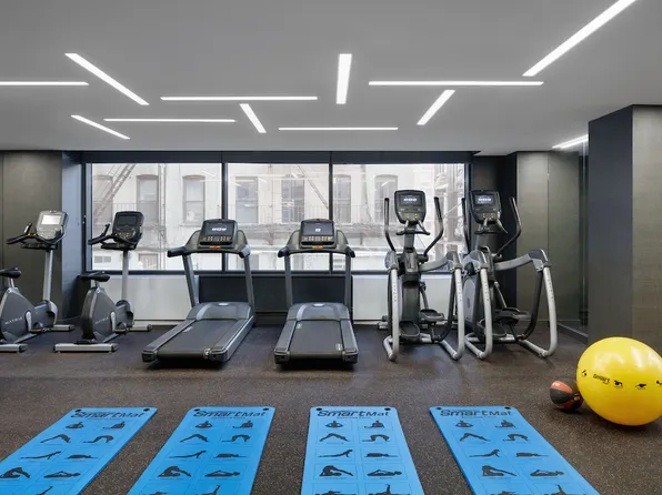 411 West 35th Street image 8 of 17