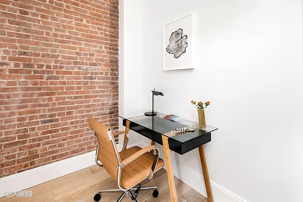 Sold by Citi Habitats | media 19