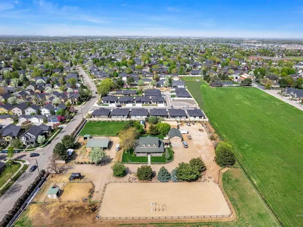 1400 E Leigh Field Dr, Meridian, ID 83646
