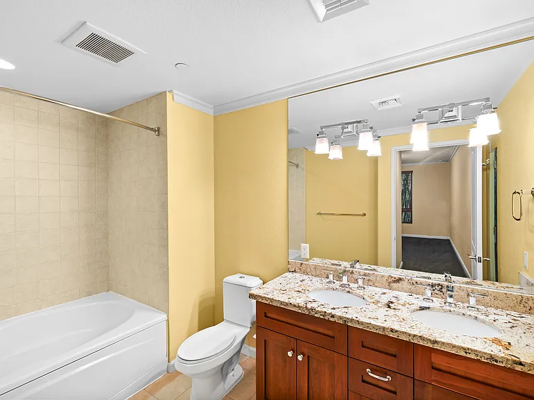 Serrano Luxury Homes and Garden — Photo 23