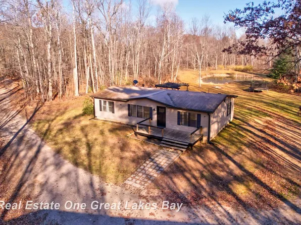 7454 N Jefferson Rd, Rhodes, MI 48652