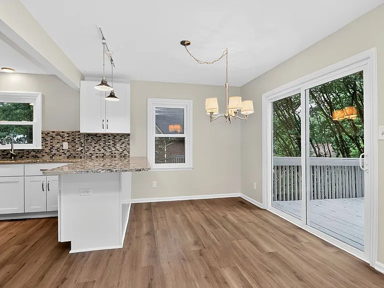 11122-5 Cedar Ln — Photo 5