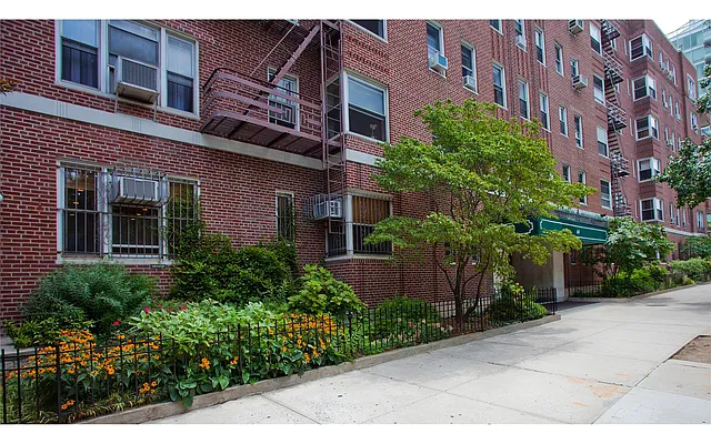 Sold by Douglas Elliman | media 12