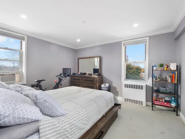 5639 Netherland Avenue image 7 of 13