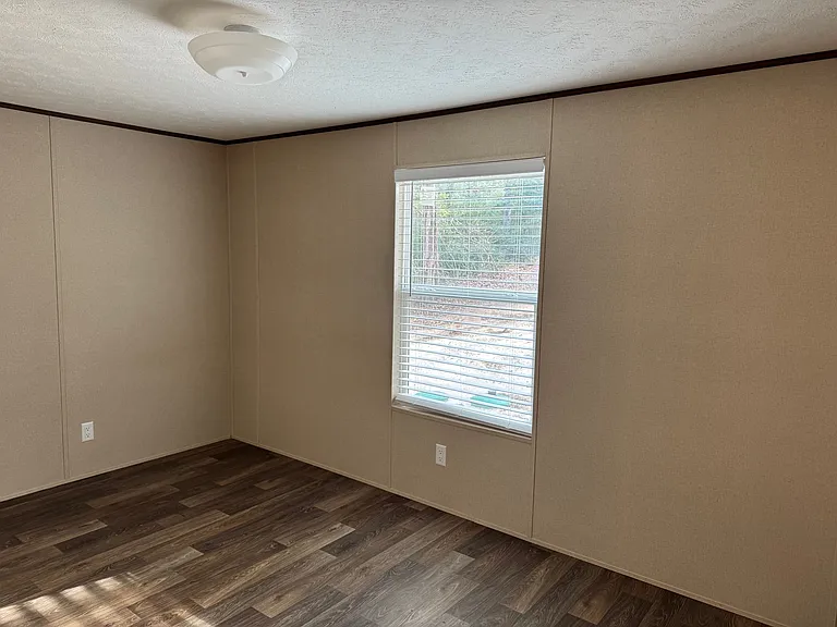 2508 Elm Dr — Photo 11