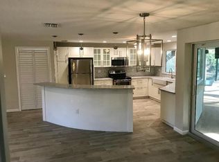 2316 Lake Shore Dr, Nokomis, FL 34275