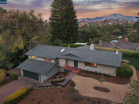 3rd image of 220 Grover Ln