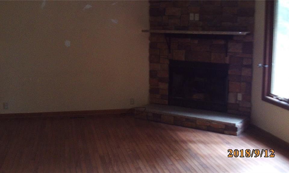 2nd image of 525 W #S