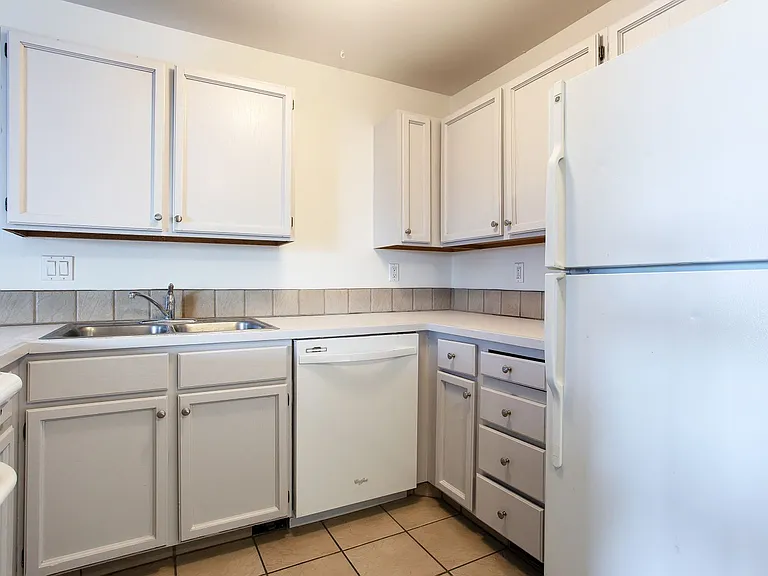 1660 Upper Ironhorse Loop #G5 — Photo 8
