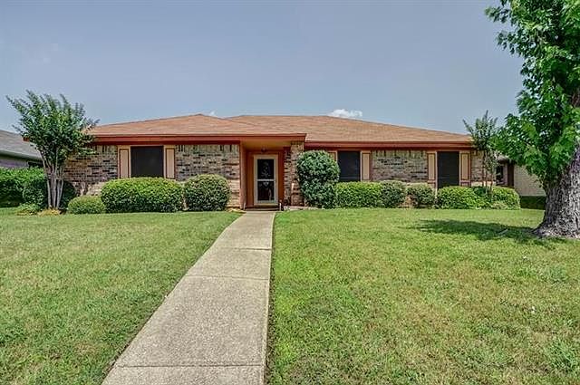 1st image of 2928 Independence Dr
