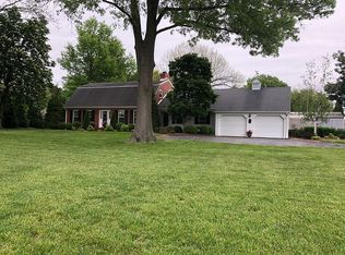 6301 Oak Hill Rd, Evansville, IN 47725