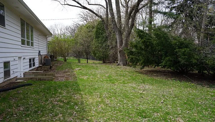 222 S Whitney Way — Photo 10