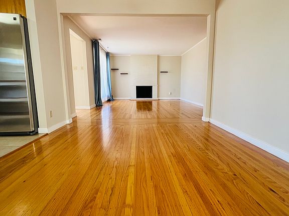 3rd image of 433 Chestnut Ave