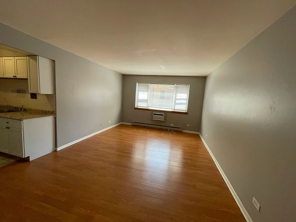 5920 N Kenmore Ave #406