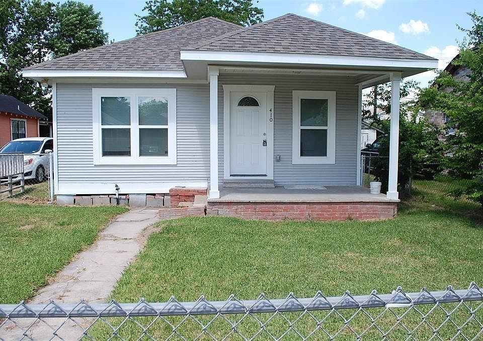 1st image of 410 Hahlo St