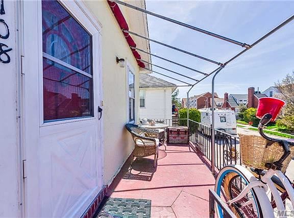 3rd image of 108 Pacific Blvd