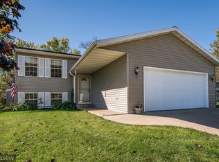 3930 Strathmore Ln SE, Rochester, MN 55904