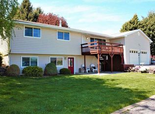 1210 Lincoln St, Colton, WA 99113