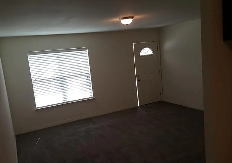 12747 Westbrook Dr — Photo 18