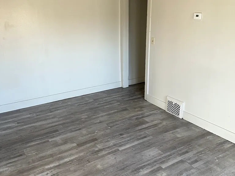 1050 Lakewood St #2 — Photo 11