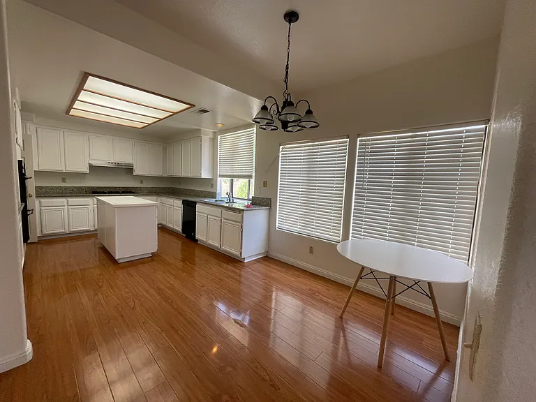 6124 Fleetwood Ln — Photo 6