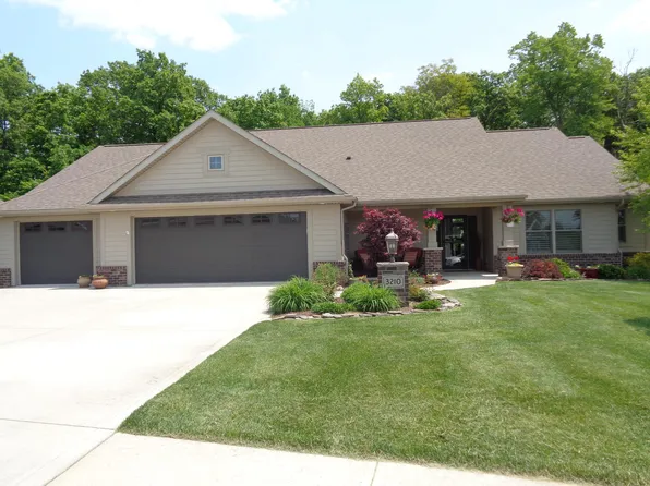 3210 Foxfire Ln, Fort Wayne, IN 46818