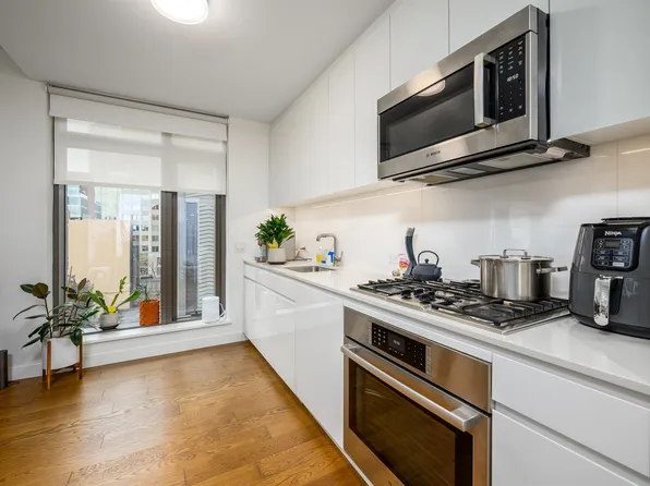 99 Hudson Street image 5 of 42