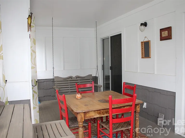 763 Southwest Dr — Photo 29