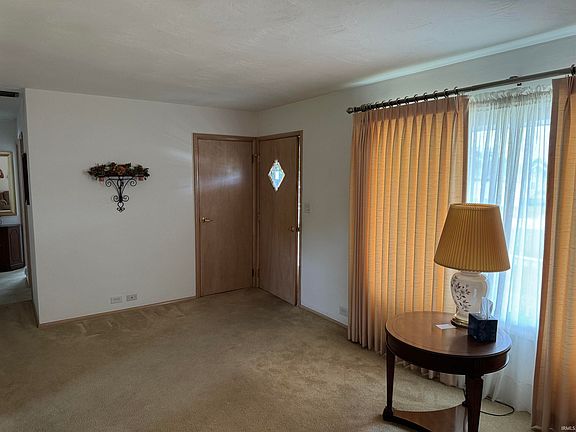 4th image of 5127 W Washington St