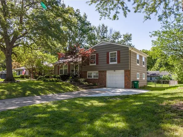 3527 W 47th Ter, Roeland Park, KS 66205